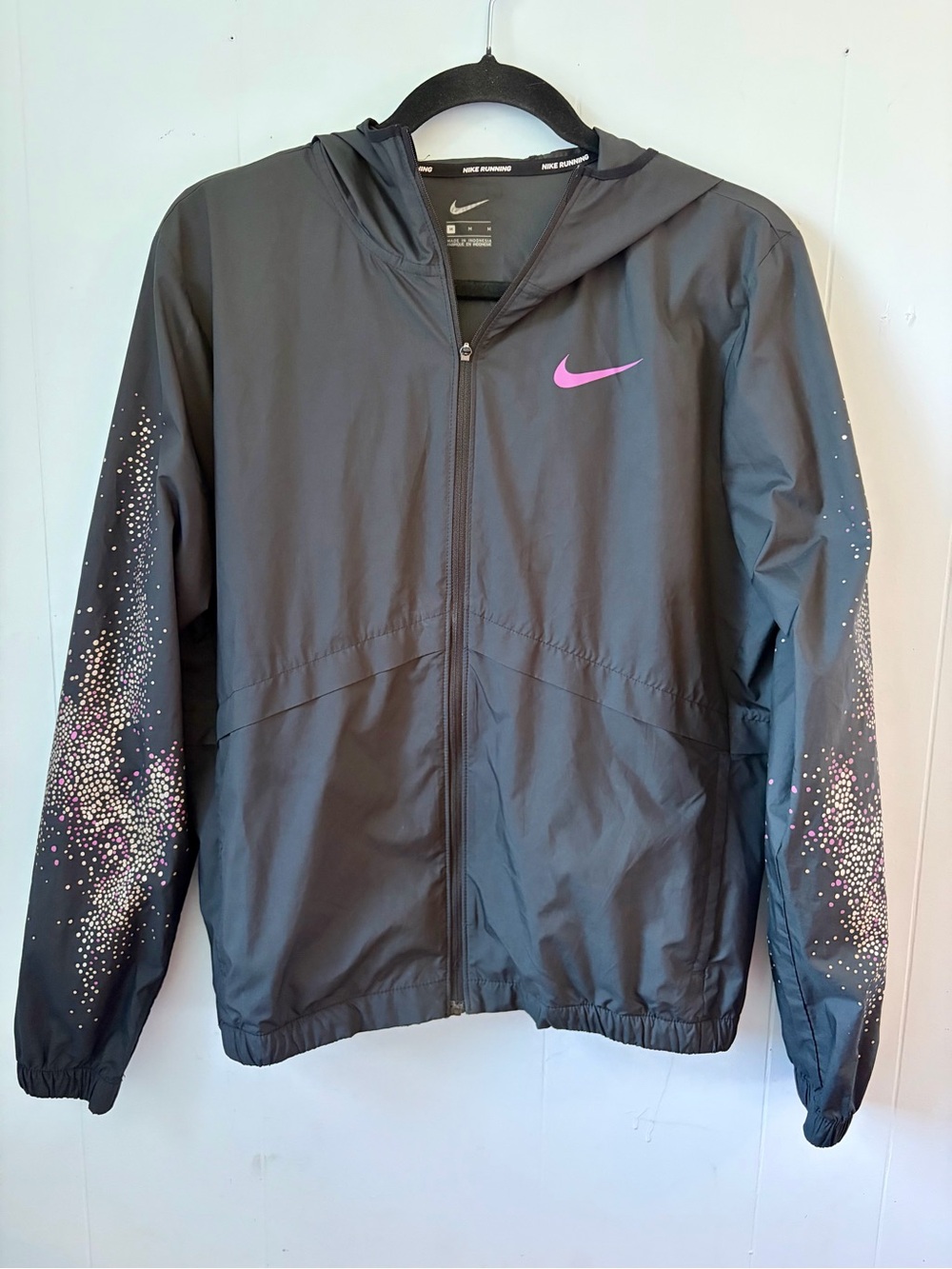 Nike Women’s Essential Repel Black Reflective Running Jacket Windbreaker M